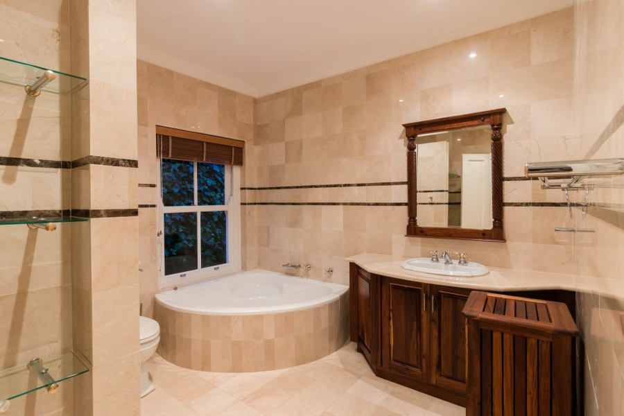5 Bedroom Property for Sale in The Heads Western Cape